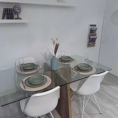 Con Jardin Privado En Menorca アパート