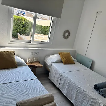 Con Jardin Privado En Menorca Appartement